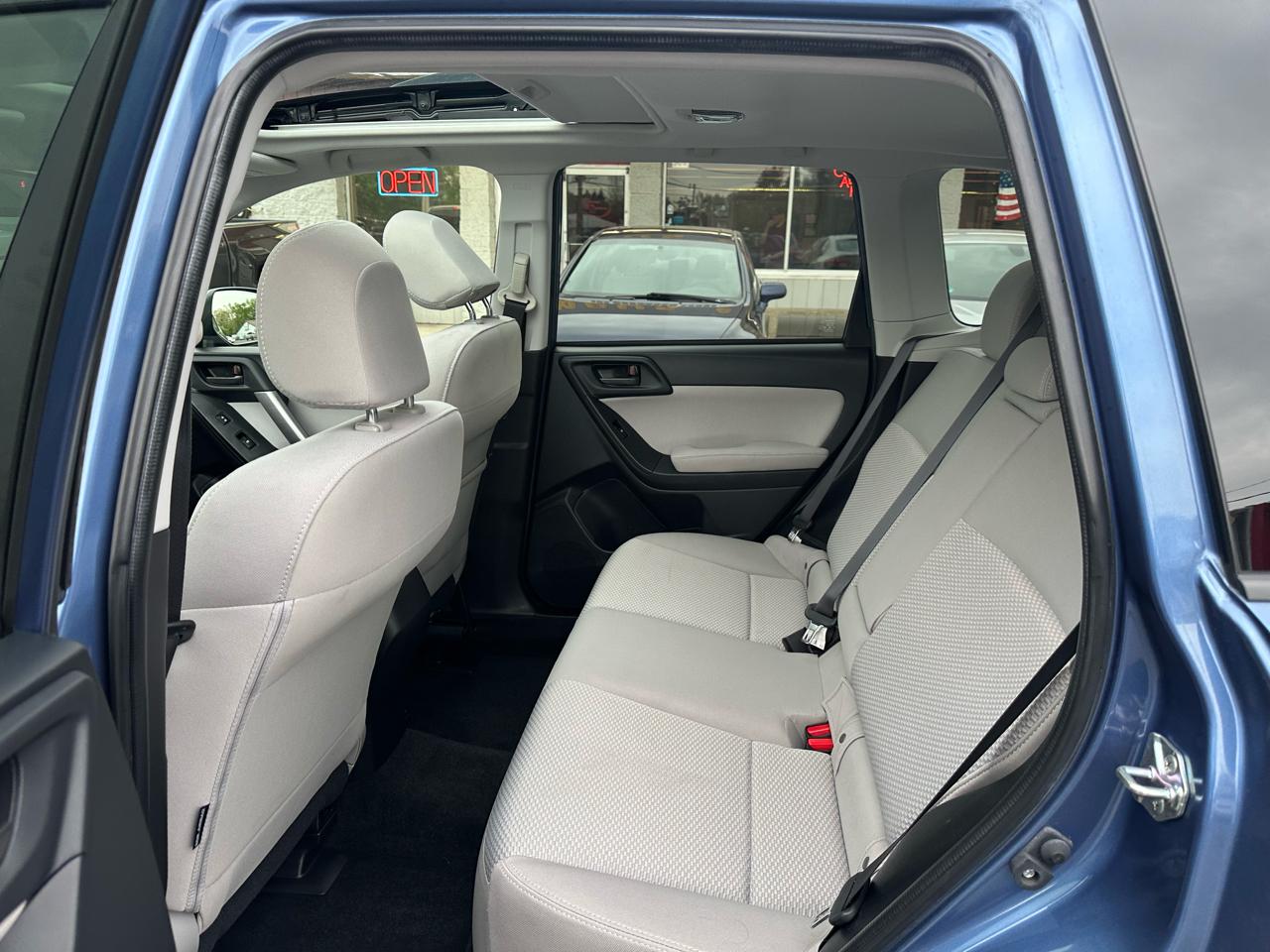 Subaru Forester 4dr CVT 2.5i Premium PZEV 2015