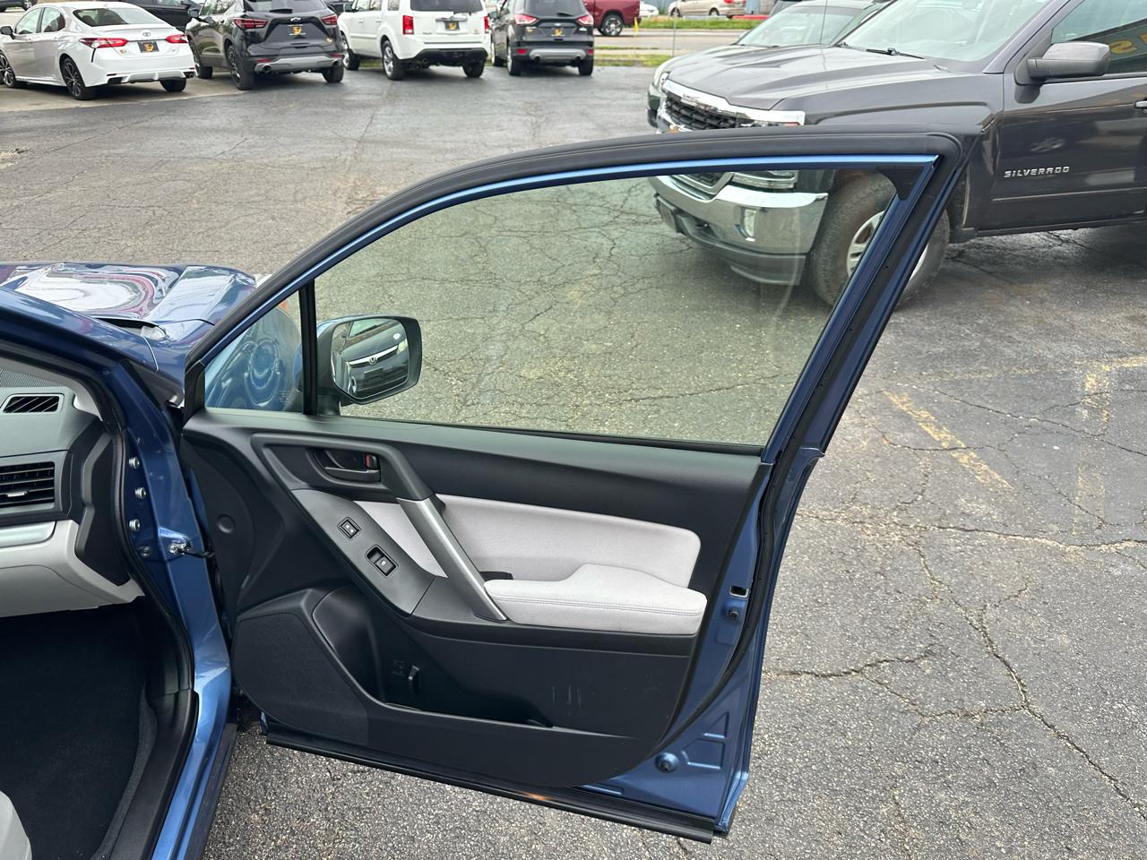 Subaru Forester 4dr CVT 2.5i Premium PZEV 2015