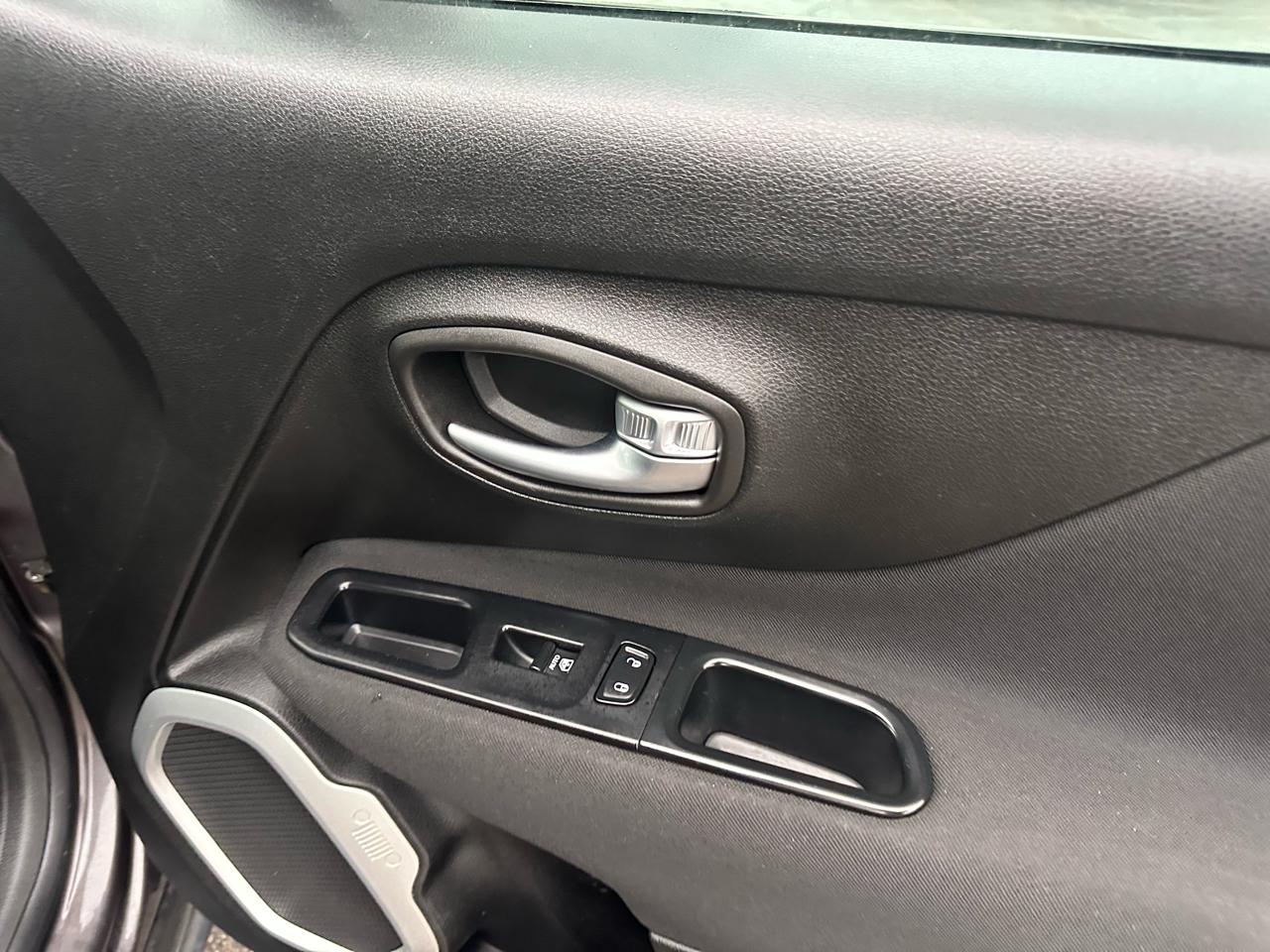 Jeep Renegade Latitude FWD 2018