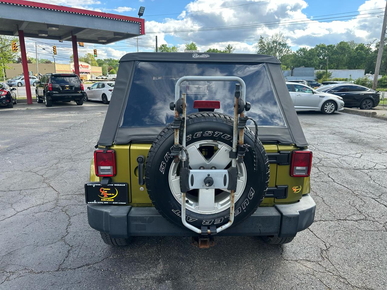 Jeep Wrangler 4WD 4dr Unlimited Sahara 2007