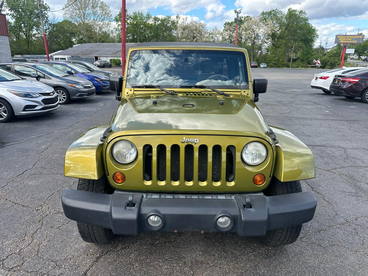Jeep Wrangler 4WD 4dr Unlimited Sahara 2007
