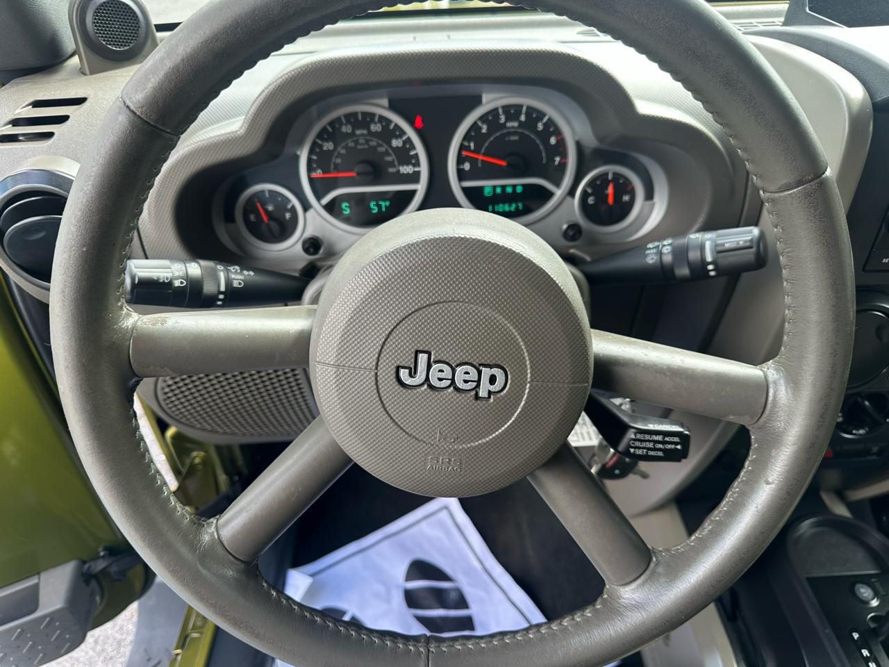 Jeep Wrangler 4WD 4dr Unlimited Sahara 2007