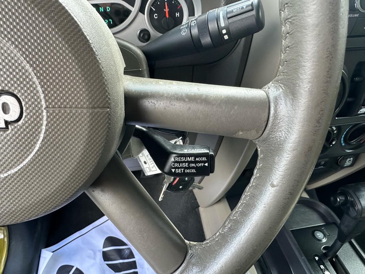 Jeep Wrangler 4WD 4dr Unlimited Sahara 2007