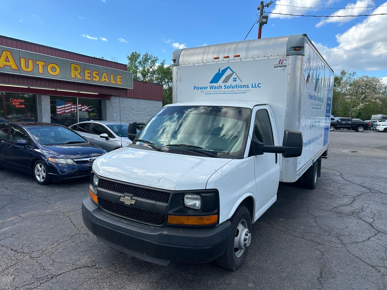 Chevrolet Express Commercial Cutaway 3500 Van 177" *Ltd Avail* 2016