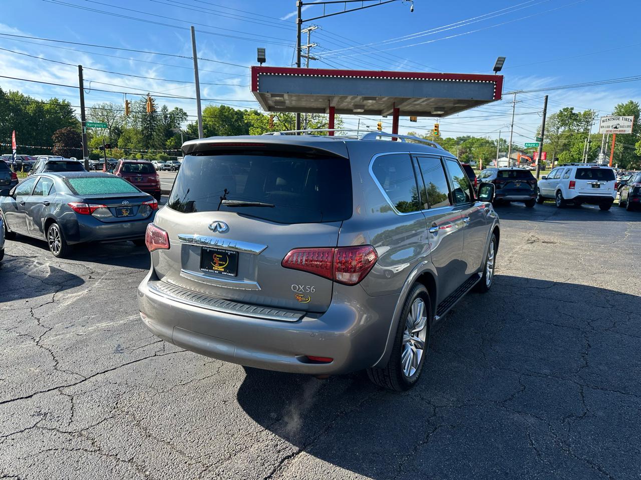 Infiniti QX56 4WD 4dr *Ltd Avail* 2013