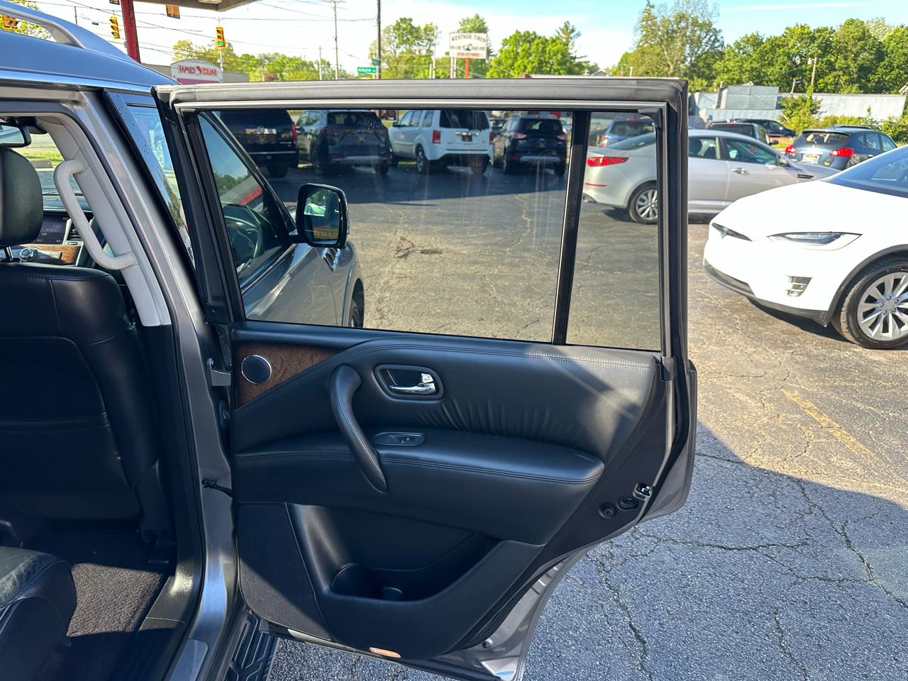 Infiniti QX56 4WD 4dr *Ltd Avail* 2013