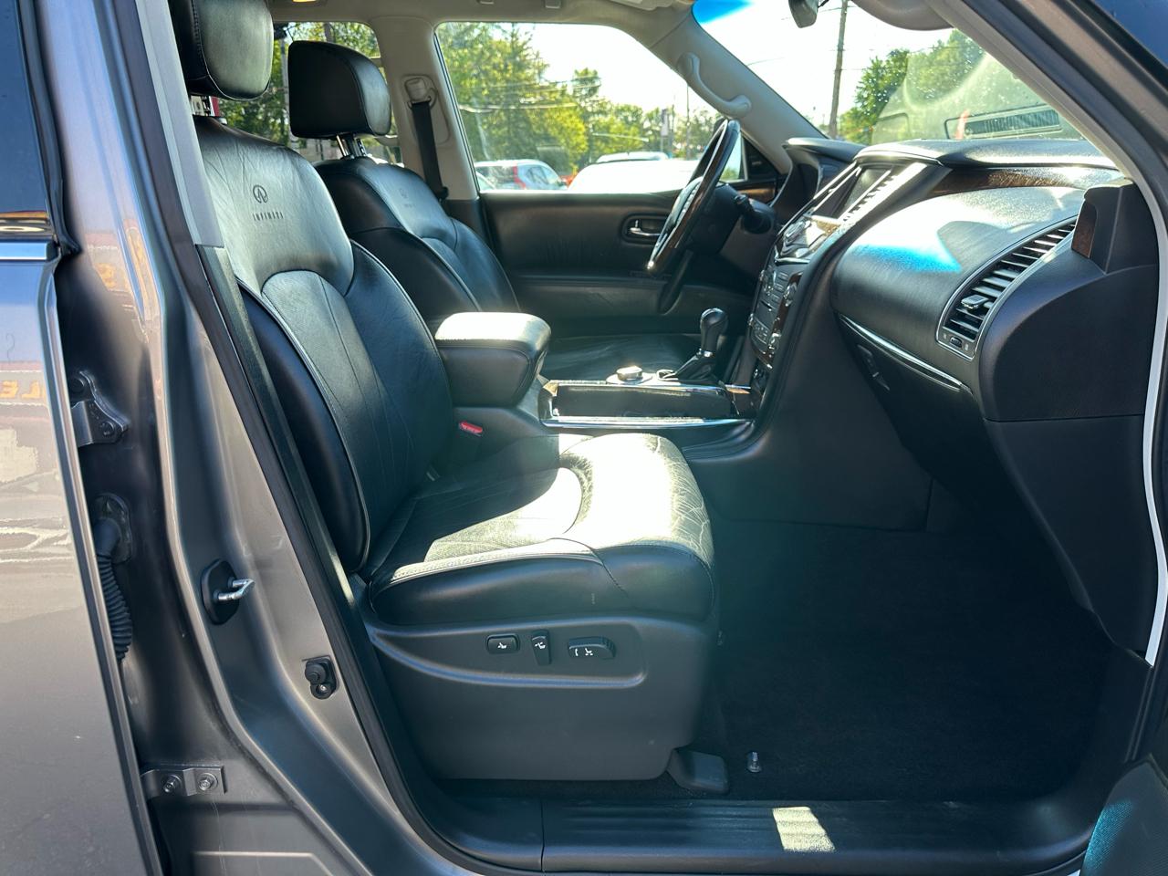 Infiniti QX56 4WD 4dr *Ltd Avail* 2013