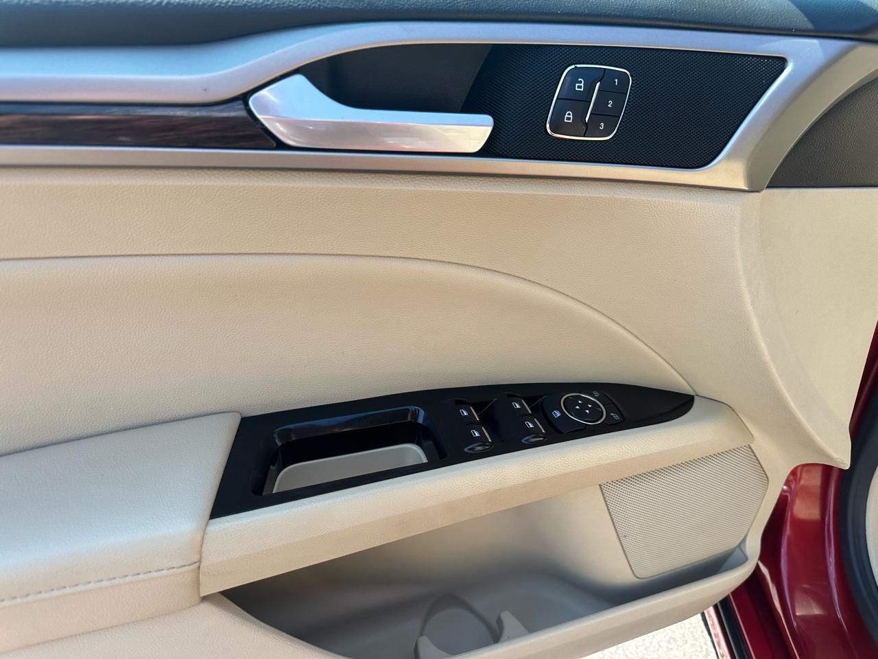 Ford Fusion 4dr Sdn SE FWD 2013