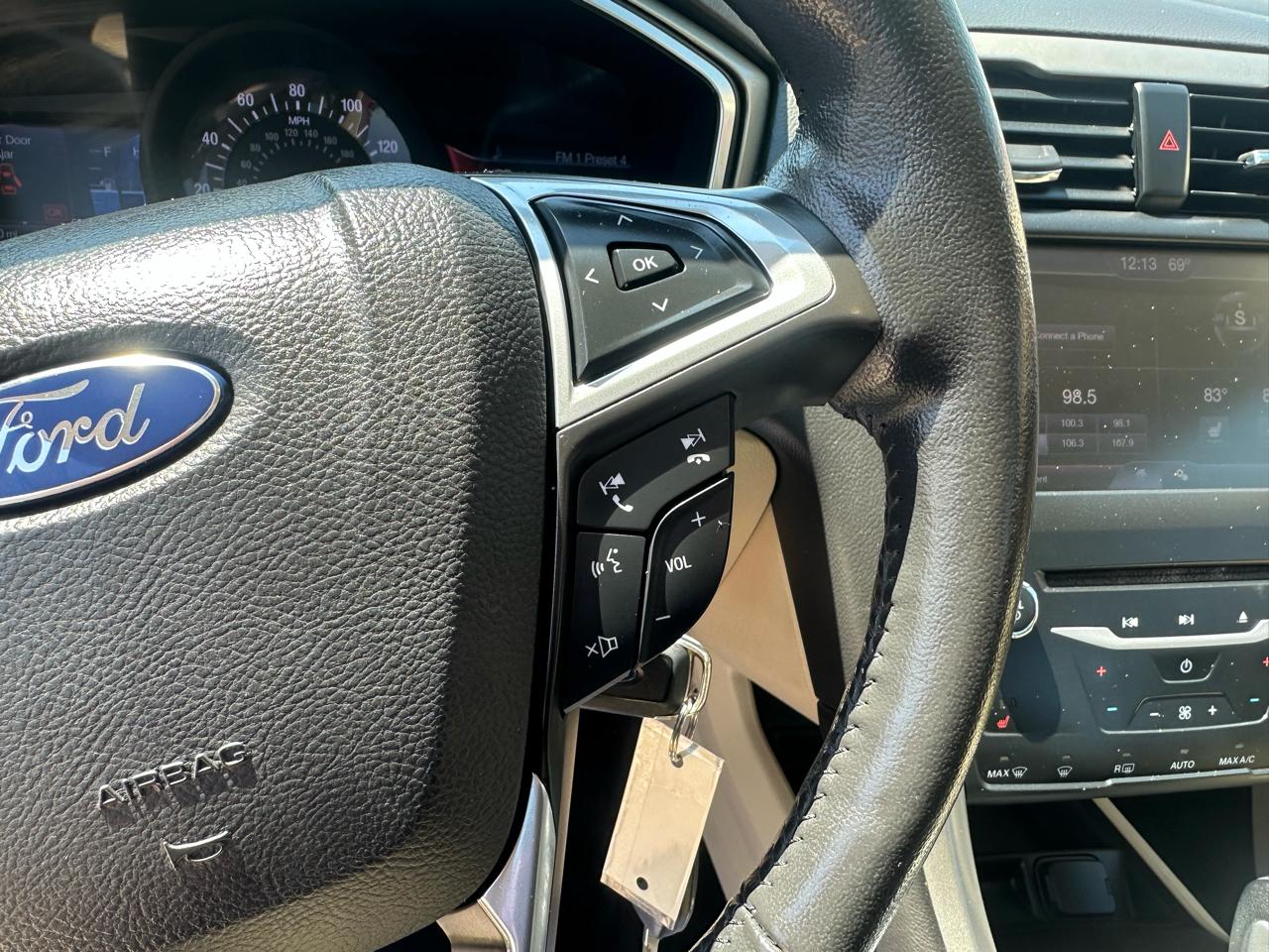 Ford Fusion 4dr Sdn SE FWD 2013