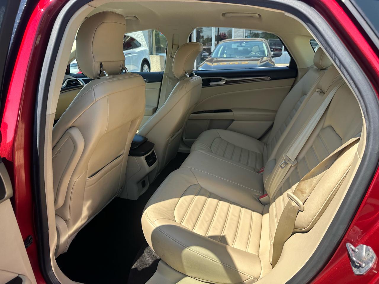 Ford Fusion 4dr Sdn SE FWD 2013