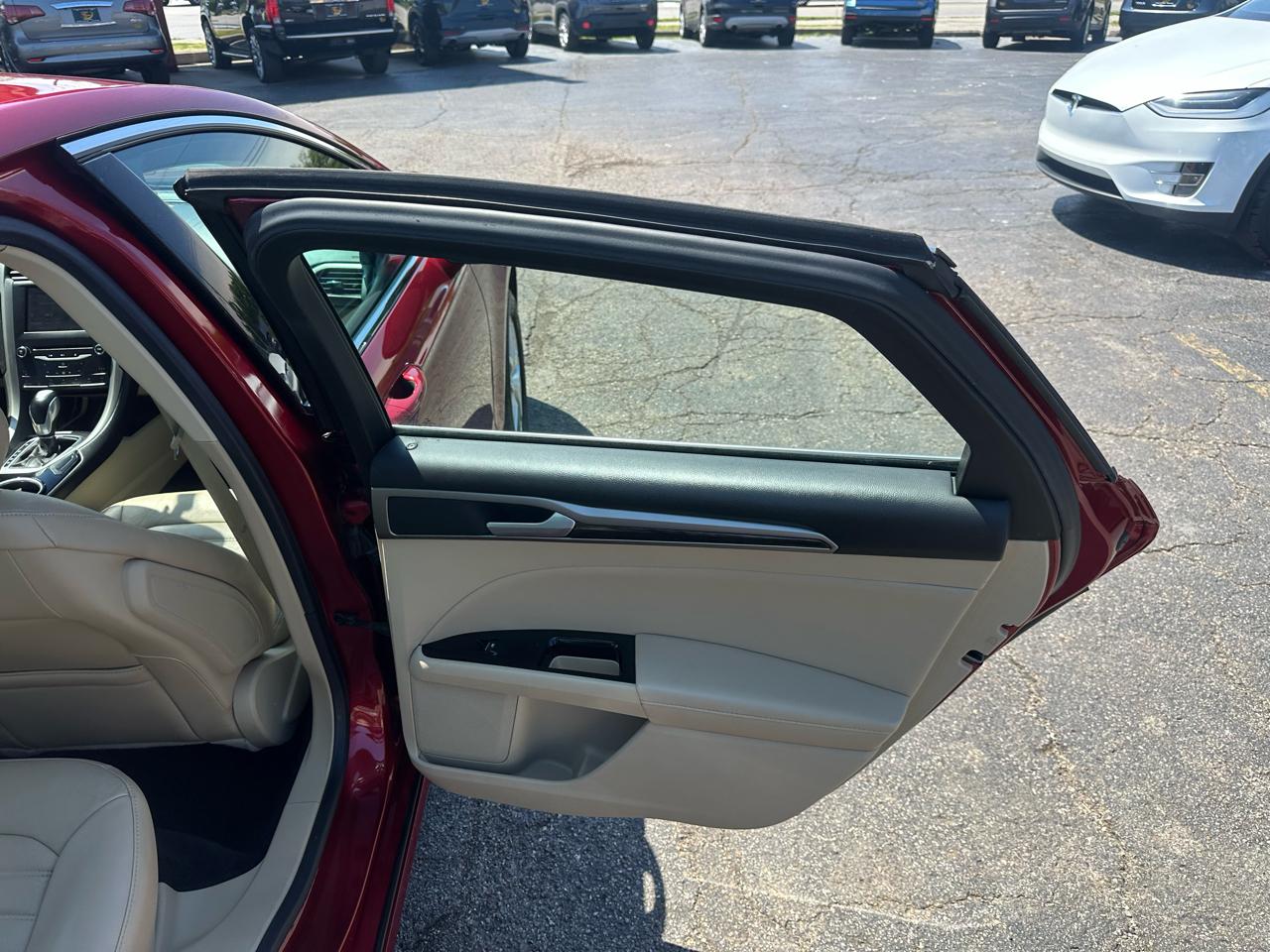 Ford Fusion 4dr Sdn SE FWD 2013