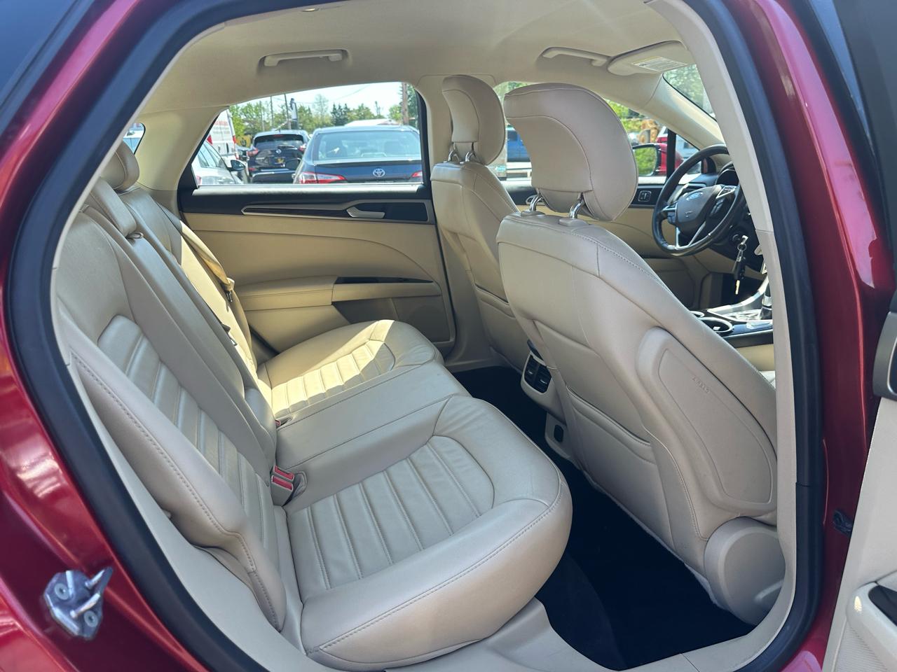 Ford Fusion 4dr Sdn SE FWD 2013