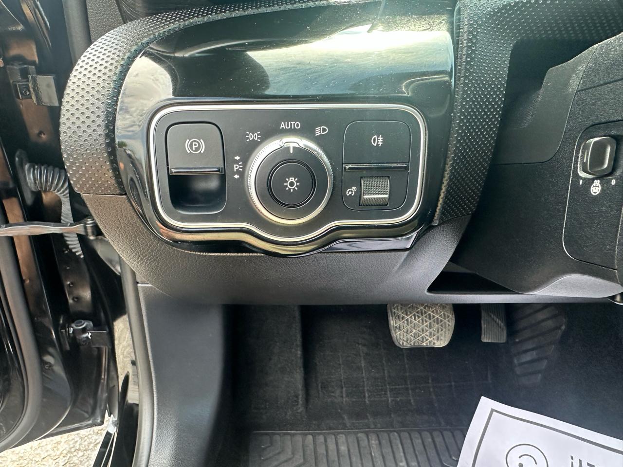 Mercedes-Benz A-Class A 220 4MATIC Sedan 2019