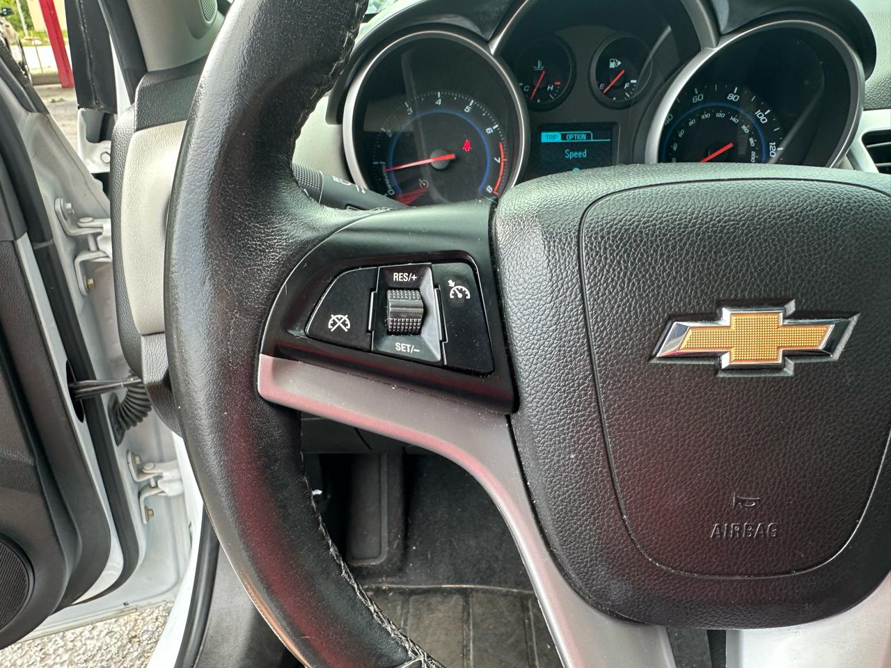 Chevrolet Cruze 4dr Sdn Auto 1LT 2013