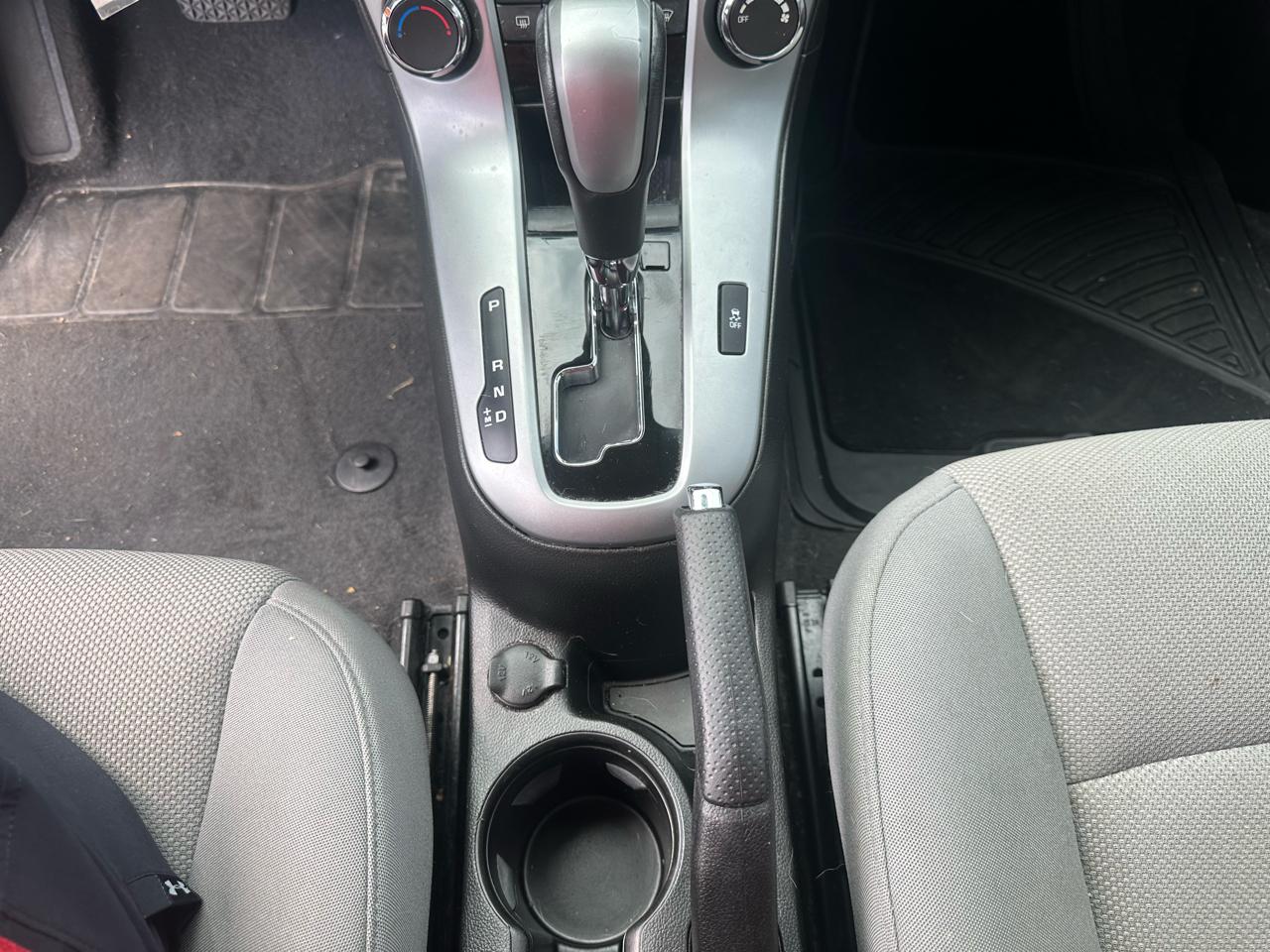 Chevrolet Cruze 4dr Sdn Auto 1LT 2013