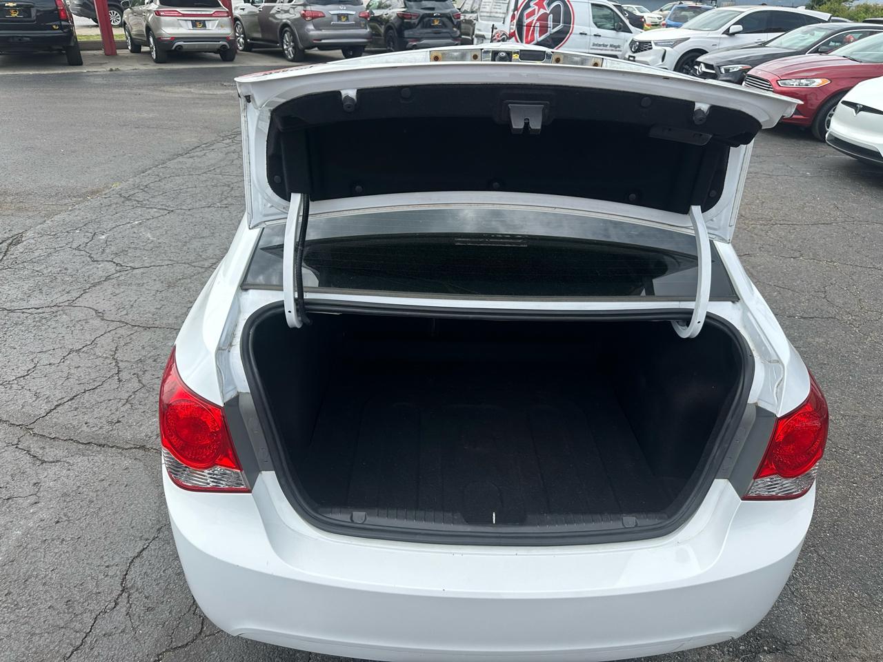 Chevrolet Cruze 4dr Sdn Auto 1LT 2013