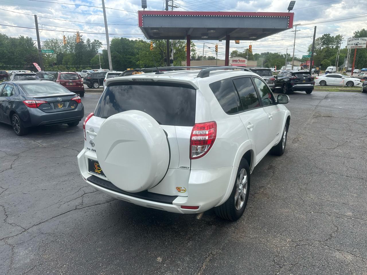 Toyota RAV4 4WD 4dr V6 5-Spd AT Ltd (Natl) 2009