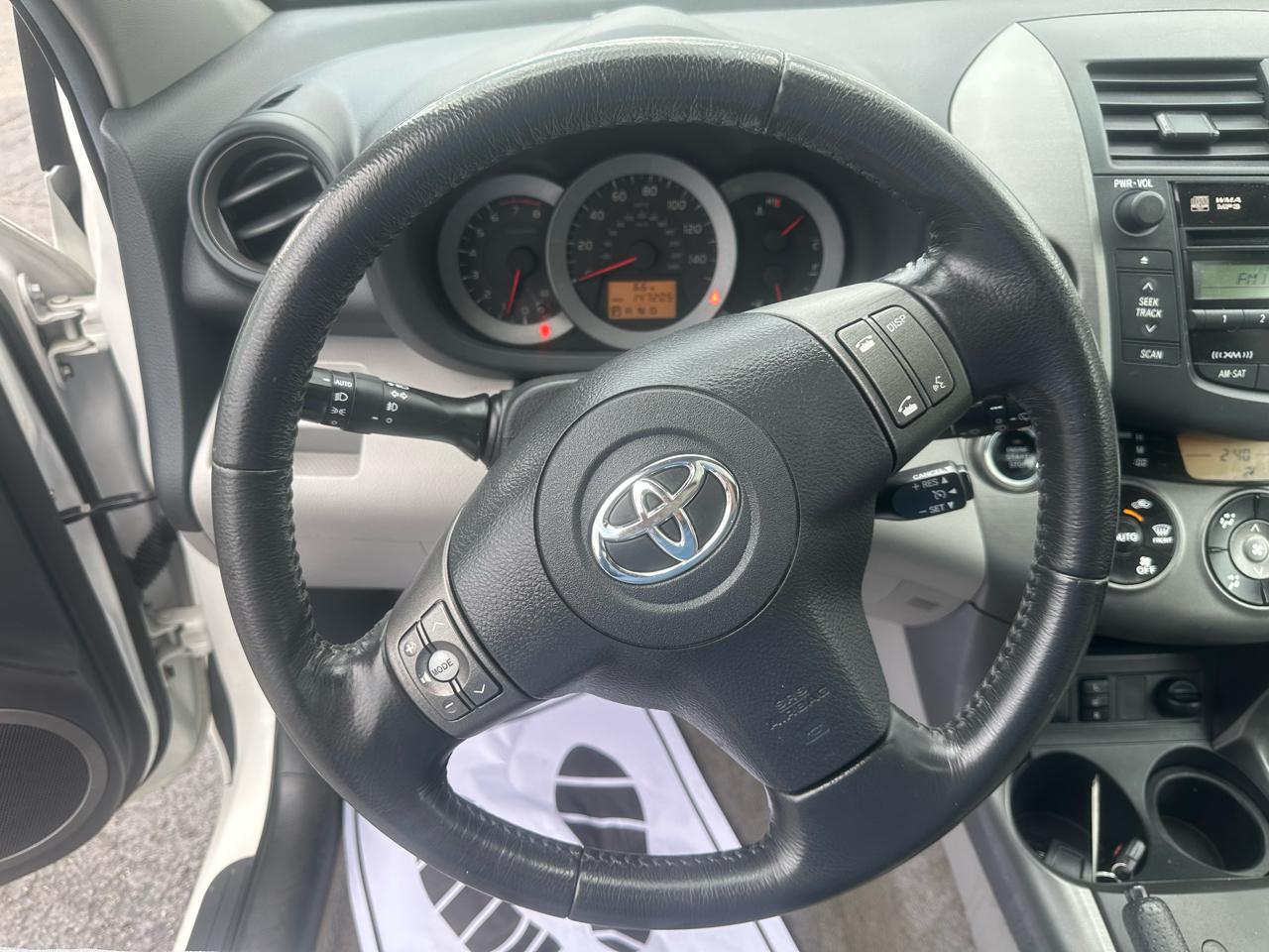 Toyota RAV4 4WD 4dr V6 5-Spd AT Ltd (Natl) 2009
