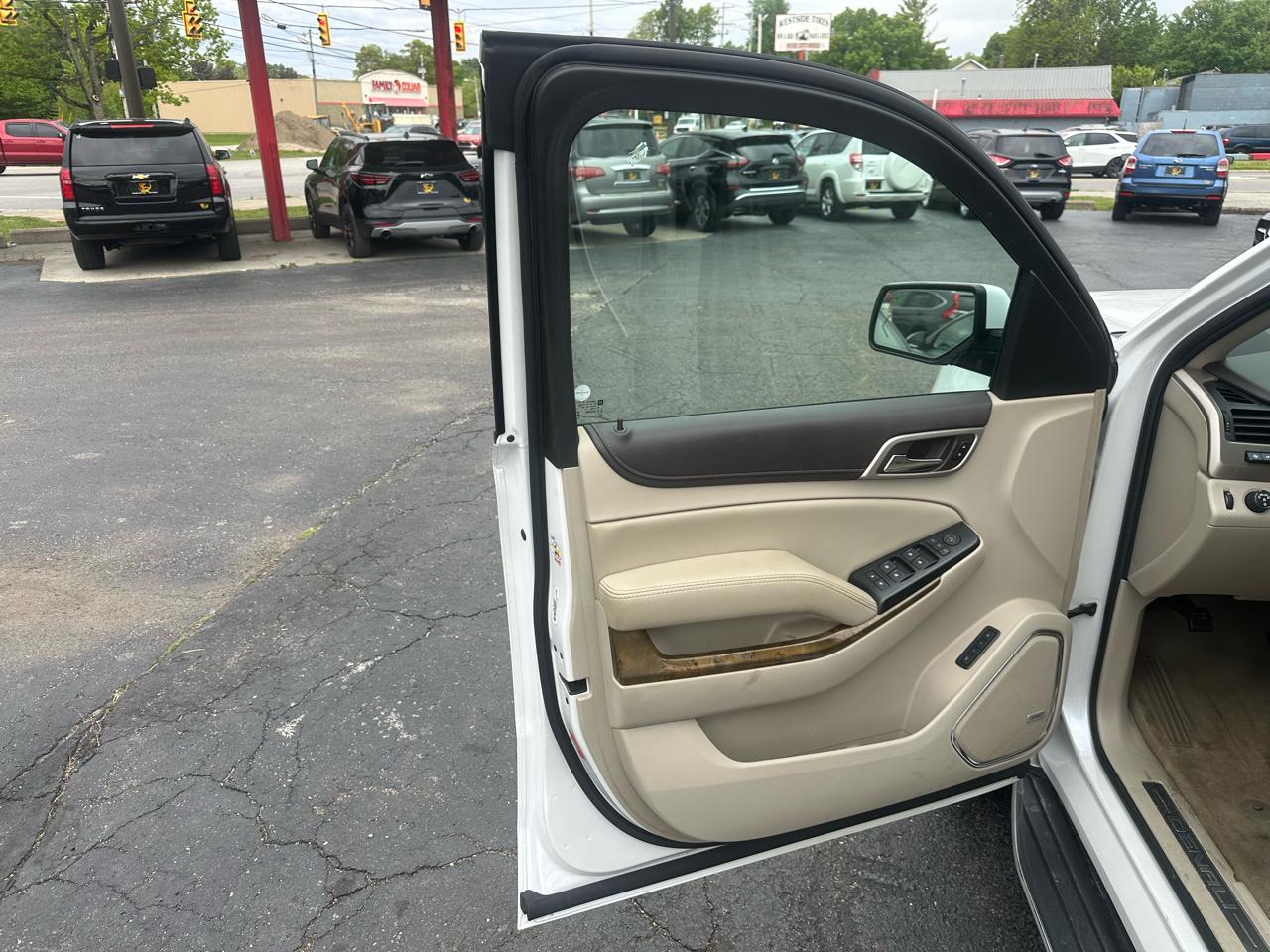 GMC Yukon 4WD 4dr Denali 2016