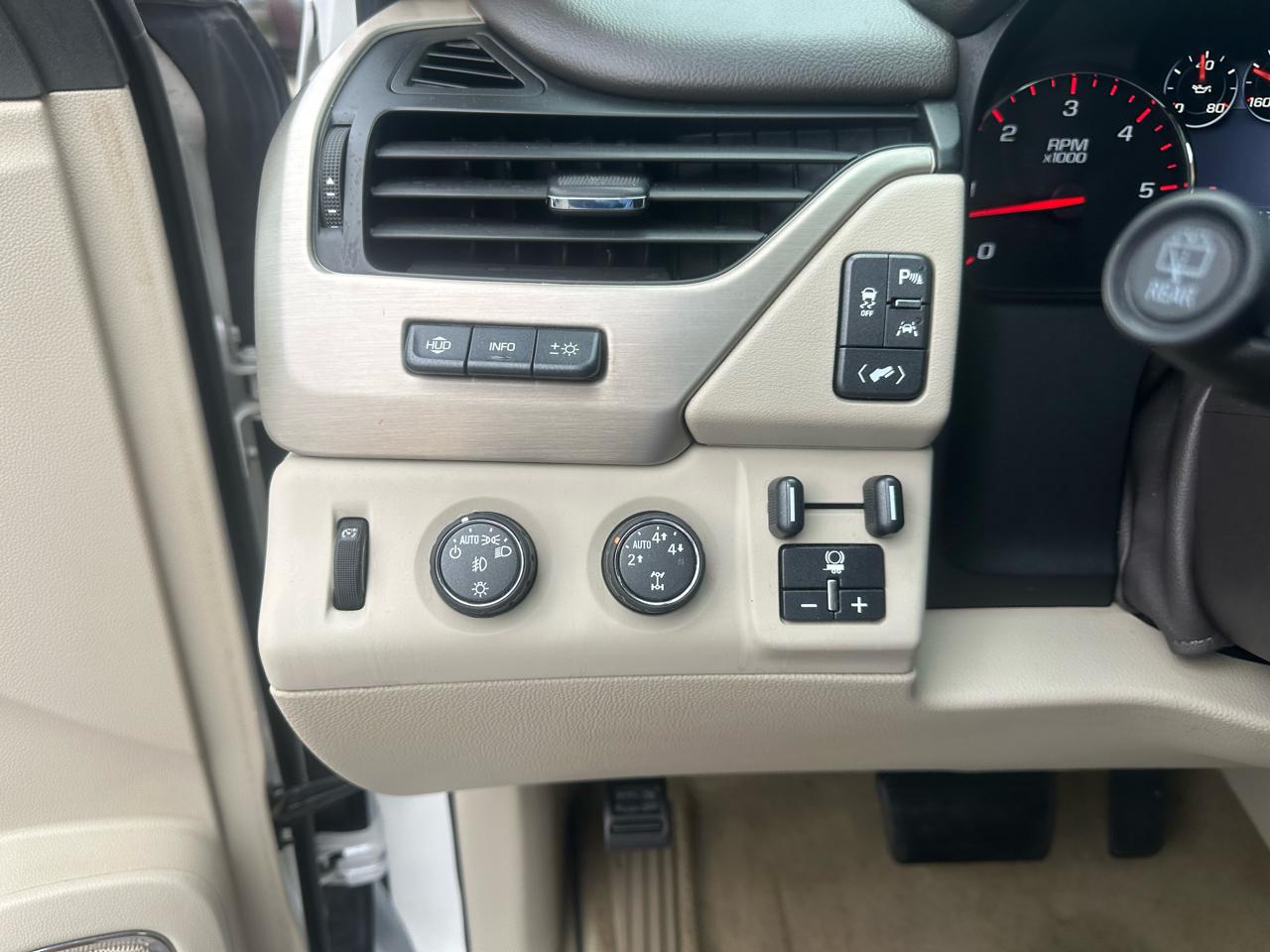 GMC Yukon 4WD 4dr Denali 2016