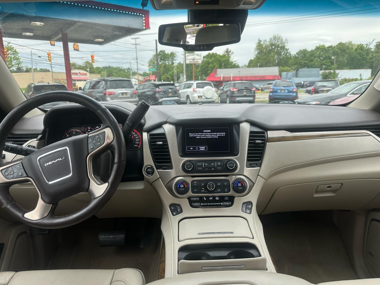 GMC Yukon 4WD 4dr Denali 2016