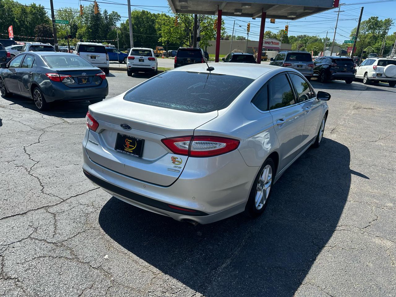Ford Fusion 4dr Sdn SE FWD 2016