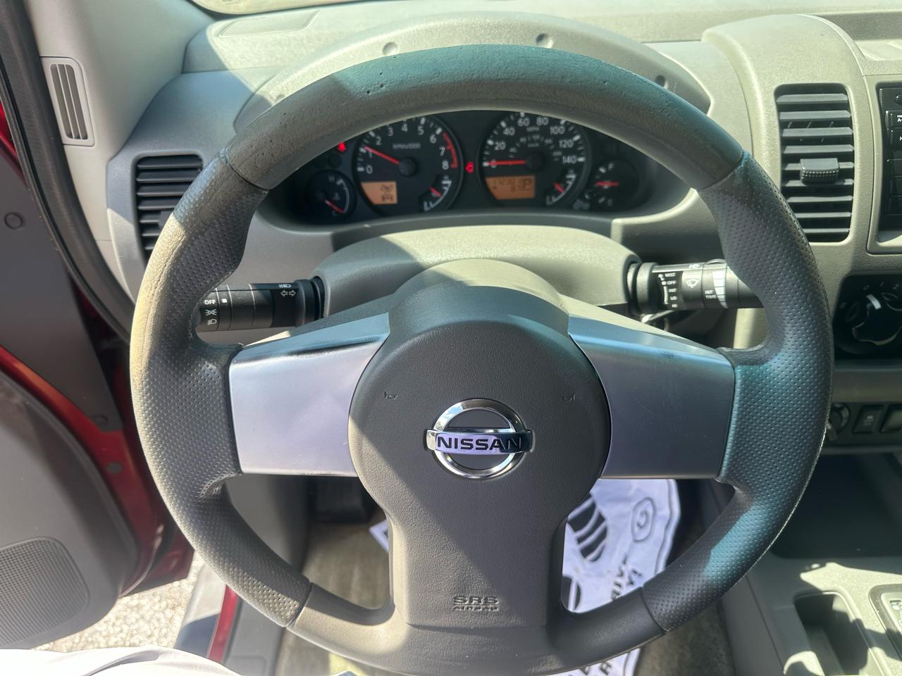 Nissan Frontier 4WD Crew Cab SWB Auto S 2013