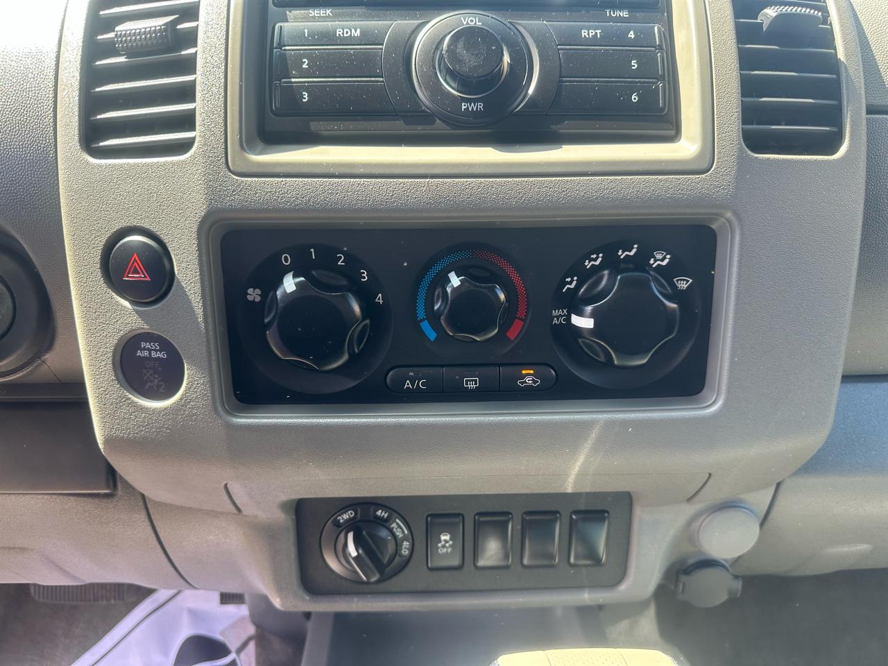 Nissan Frontier 4WD Crew Cab SWB Auto S 2013
