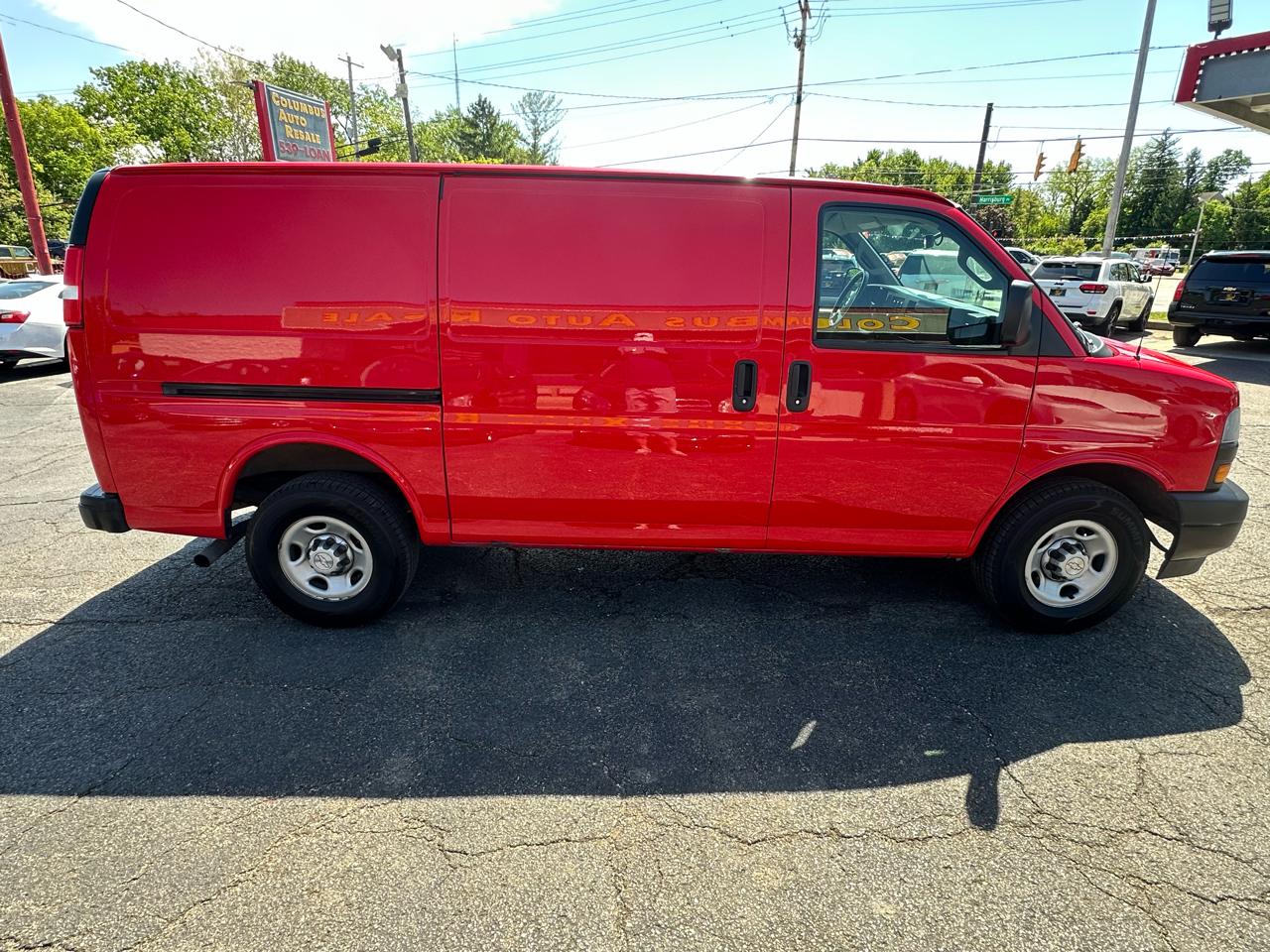 Chevrolet Express Cargo Van RWD 3500 135" 2019