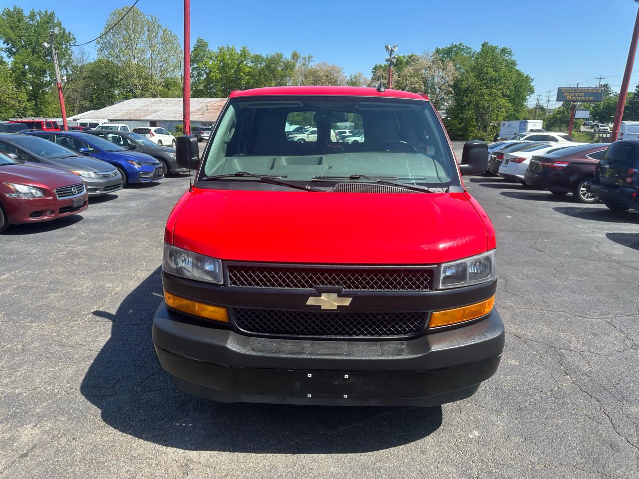 Chevrolet Express Cargo Van RWD 3500 135" 2019