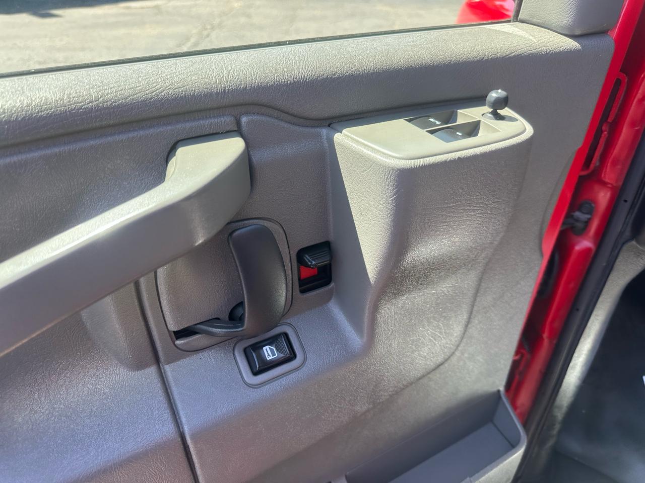 Chevrolet Express Cargo Van RWD 3500 135" 2019