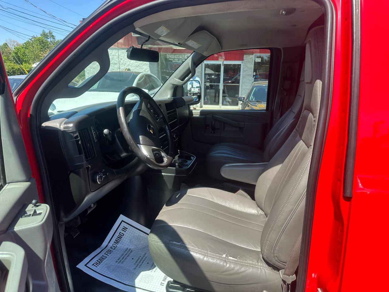 Chevrolet Express Cargo Van RWD 3500 135" 2019
