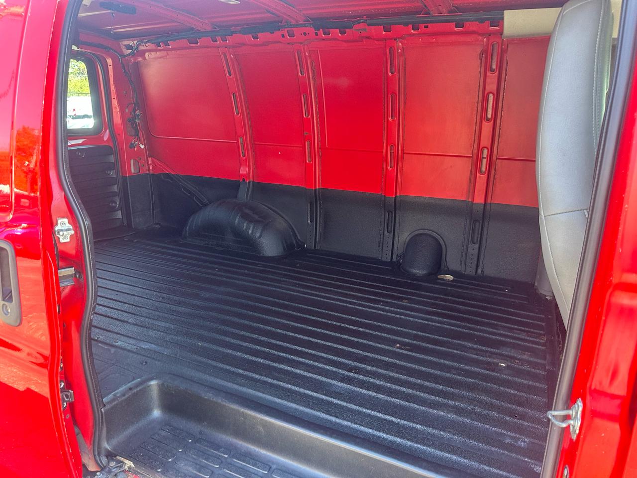 Chevrolet Express Cargo Van RWD 3500 135" 2019
