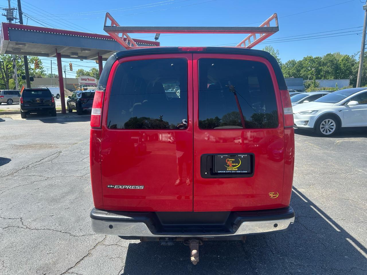 Chevrolet Express Passenger RWD 3500 135" LT w/1LT 2017