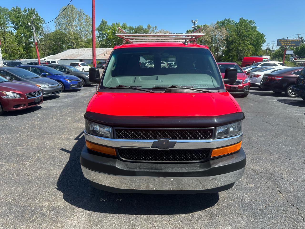 Chevrolet Express Passenger RWD 3500 135" LT w/1LT 2017