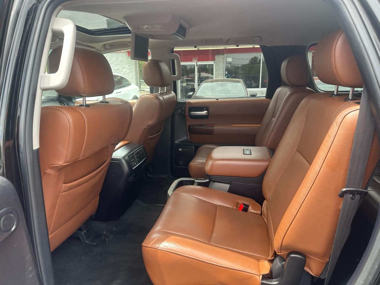 Toyota Sequoia 4WD 5.7L FFV Platinum (Natl) 2014