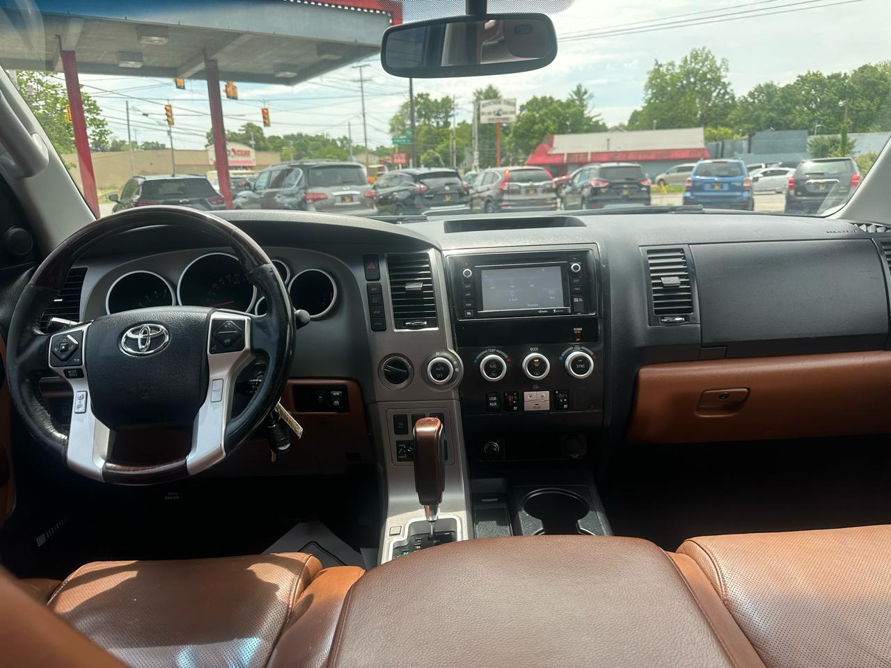 Toyota Sequoia 4WD 5.7L FFV Platinum (Natl) 2014