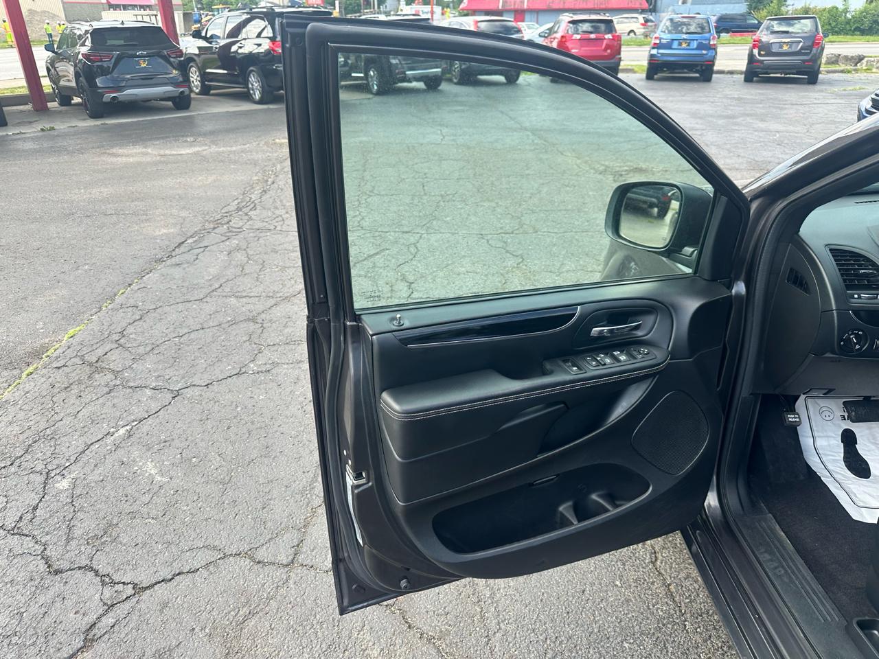 Dodge Grand Caravan SXT Wagon 2017
