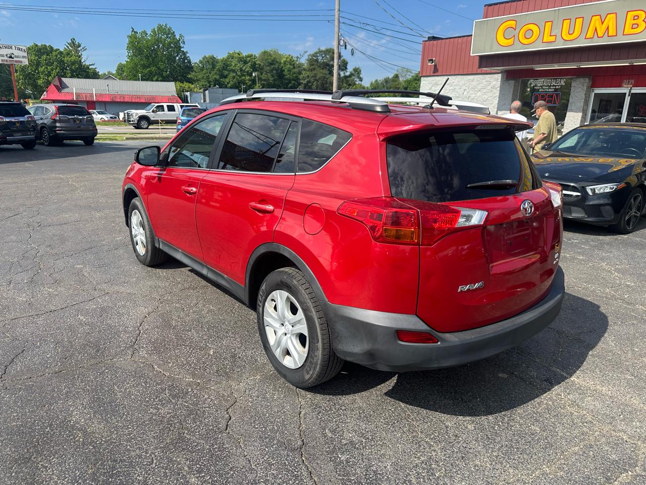 Toyota RAV4 AWD 4dr LE (Natl) 2014