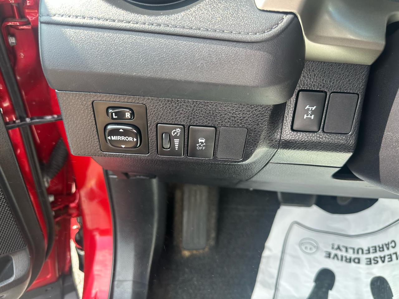 Toyota RAV4 AWD 4dr LE (Natl) 2014