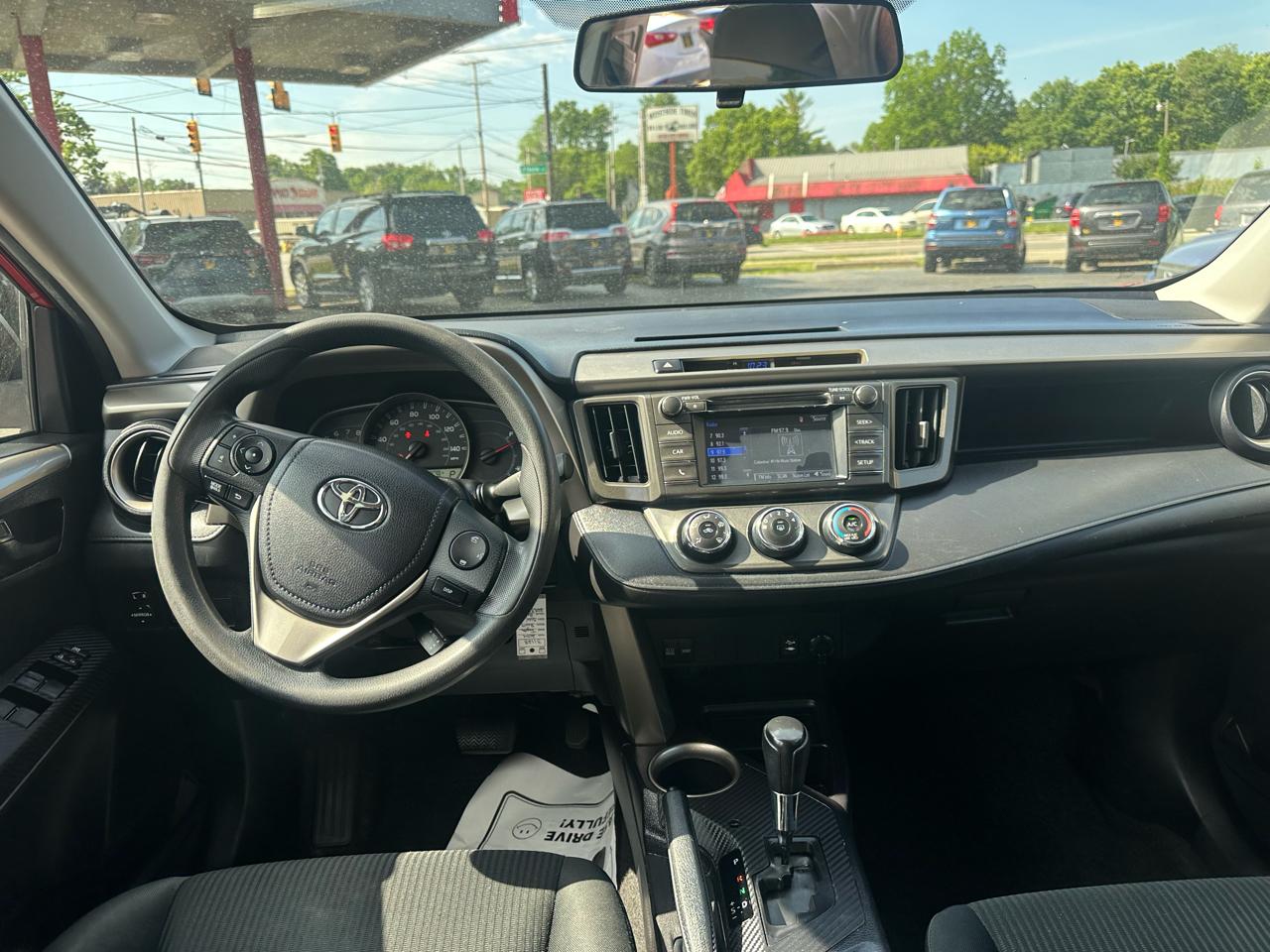 Toyota RAV4 AWD 4dr LE (Natl) 2014