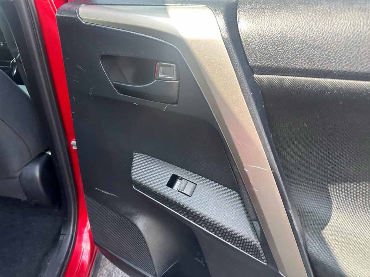 Toyota RAV4 AWD 4dr LE (Natl) 2014