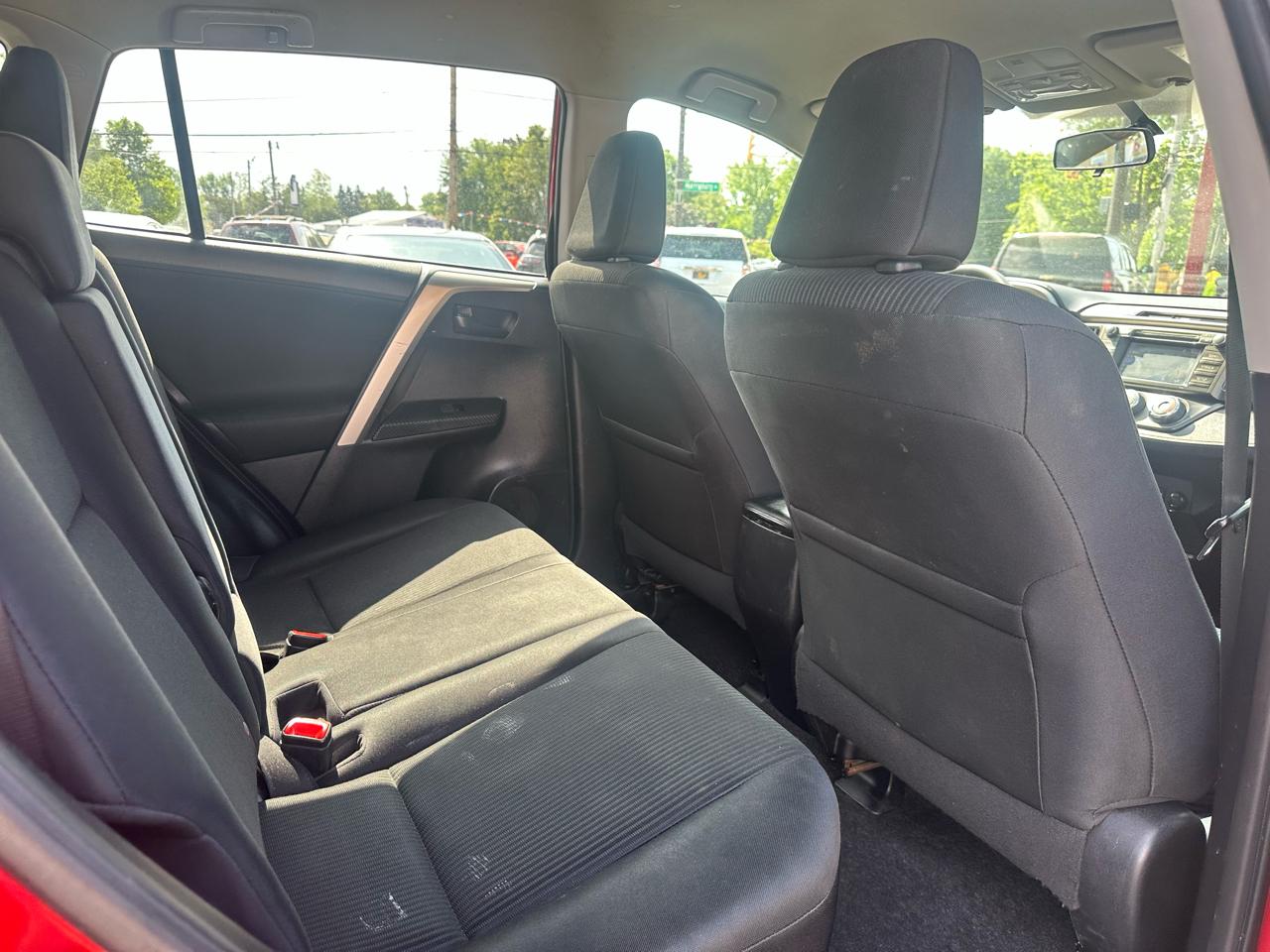Toyota RAV4 AWD 4dr LE (Natl) 2014