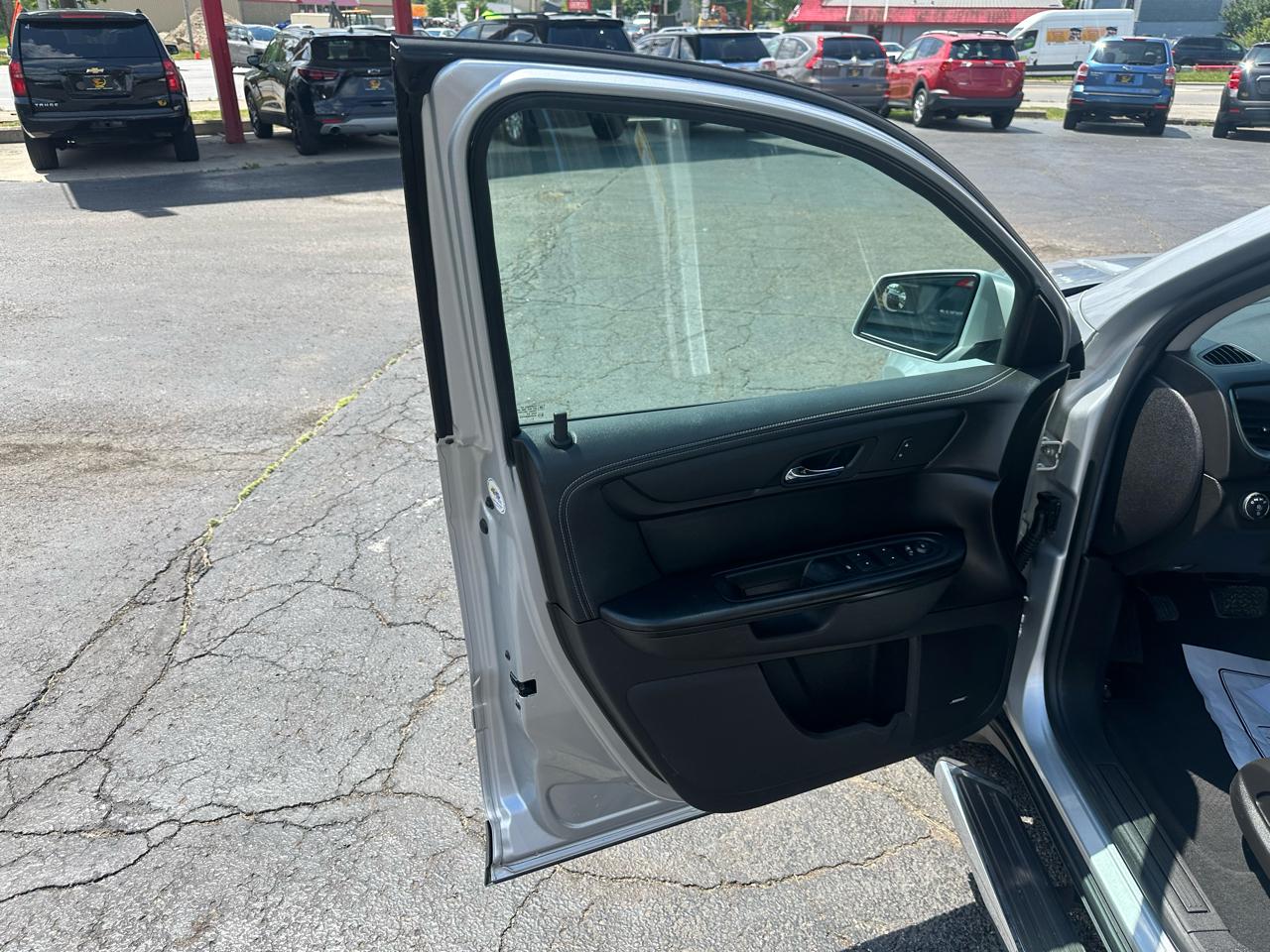 Chevrolet Traverse AWD 4dr LT w/2LT 2014