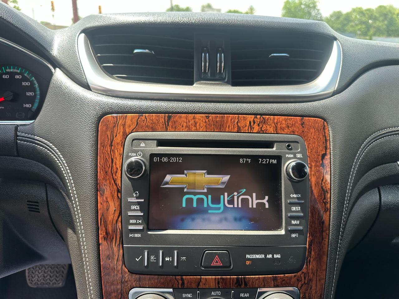 Chevrolet Traverse AWD 4dr LT w/2LT 2014