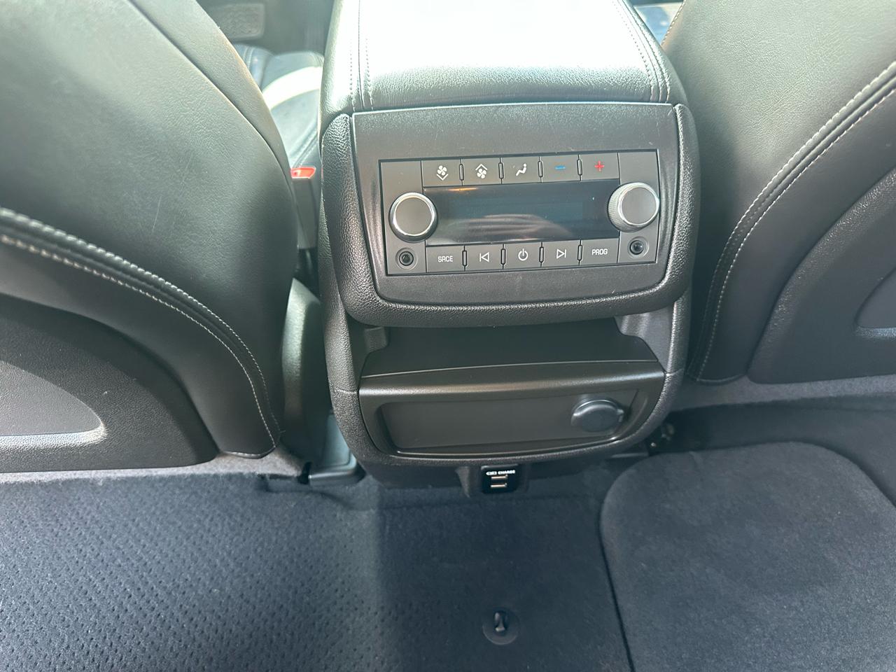 Chevrolet Traverse AWD 4dr LT w/2LT 2014