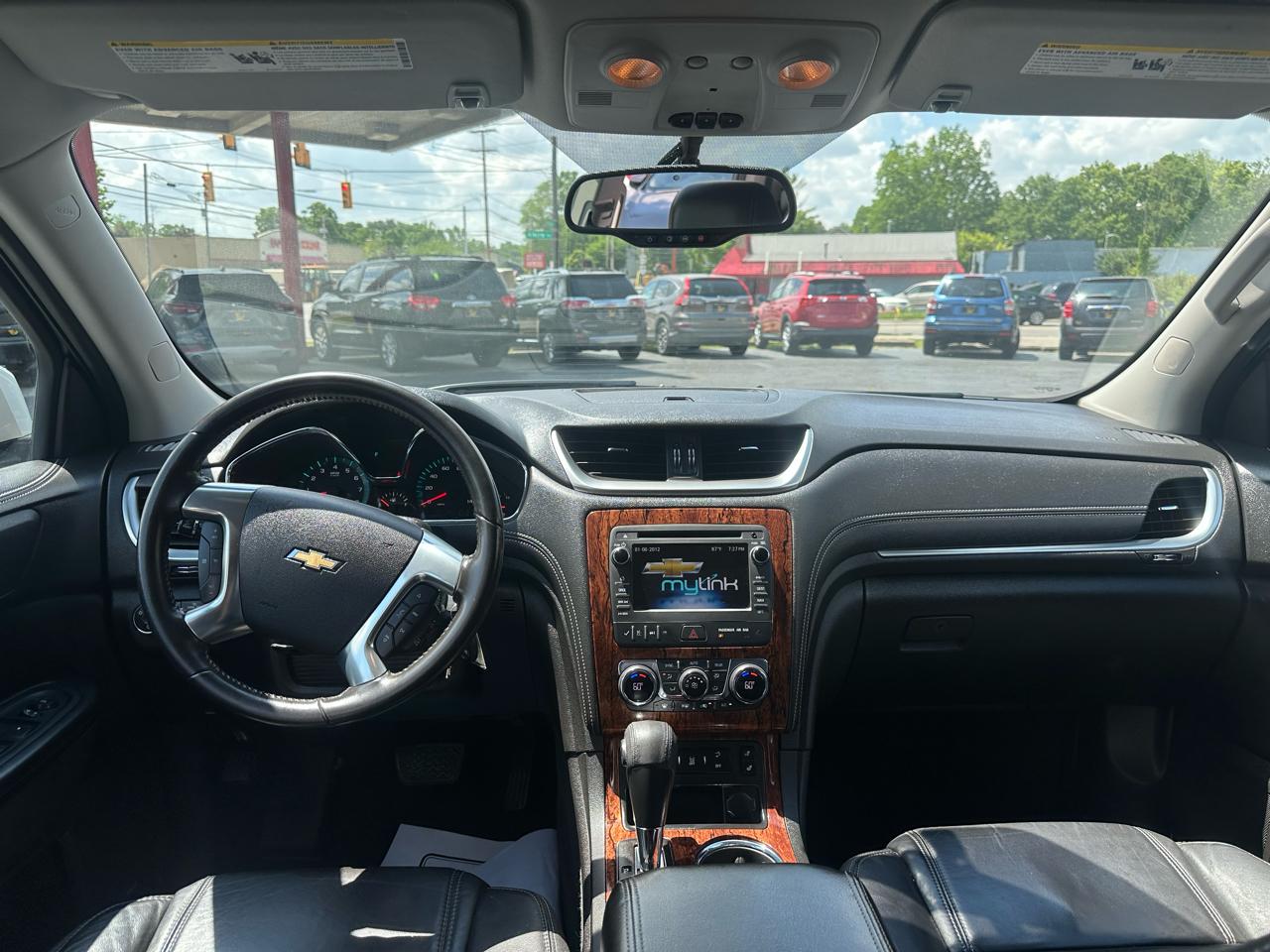 Chevrolet Traverse AWD 4dr LT w/2LT 2014