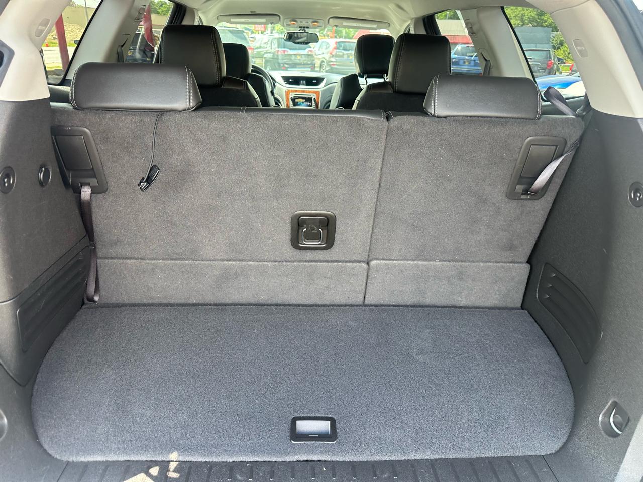 Chevrolet Traverse AWD 4dr LT w/2LT 2014