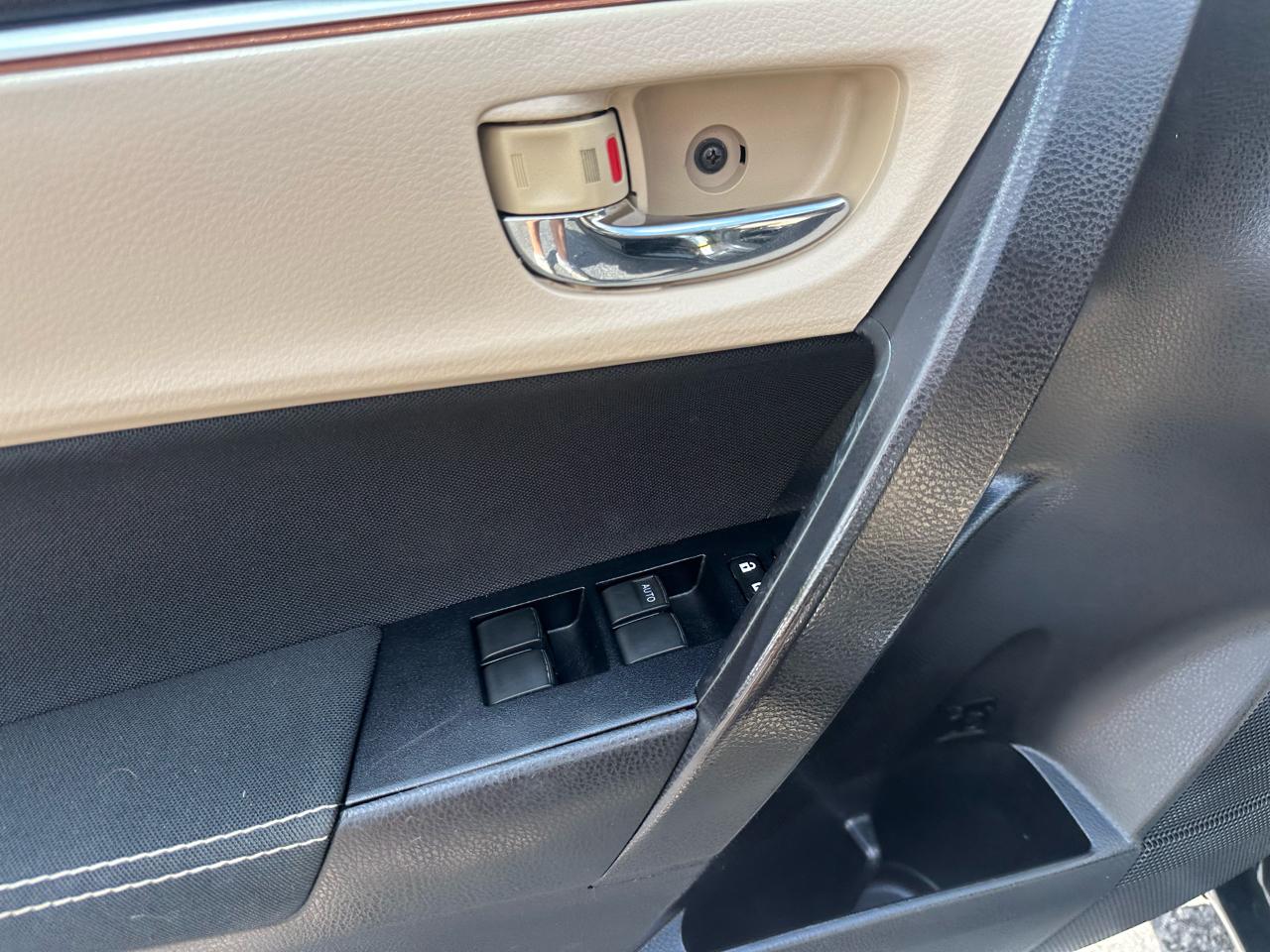Toyota Corolla 4dr Sdn CVT LE Premium (Natl) 2015