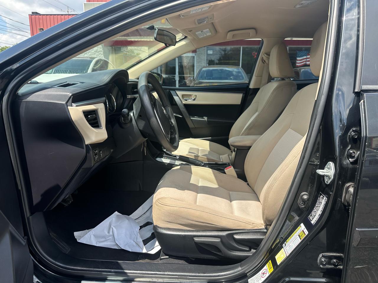 Toyota Corolla 4dr Sdn CVT LE Premium (Natl) 2015